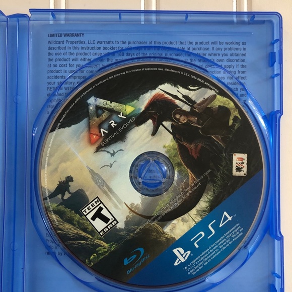 Ark: Survival Evolved (Sony PlayStation 4, 2017) - Picture 3 of 4